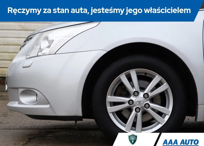 Toyota Avensis cena 35500 przebieg: 135509, rok produkcji 2009 z Tczew małe 254